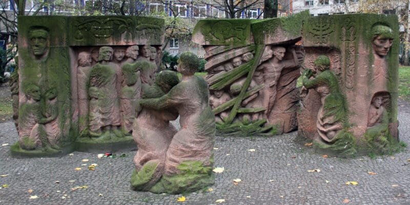 Photo of large stone sculpture