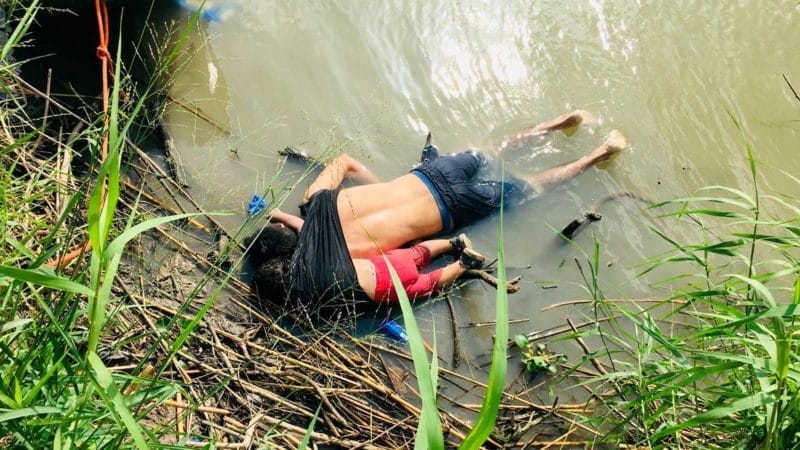 Photo of father and daughter drowned in the Rio Grande