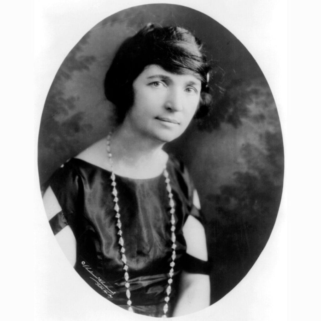 Black and white photo of Margaret Sanger in 1879