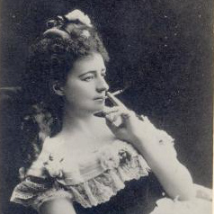 Photo of Madame Helena Modjeska smoking