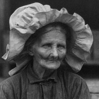 Old Woman in Sunbonnet by Doris Ulmann