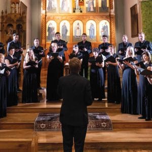 Photo of the Santa Fe Desert Chorale performing